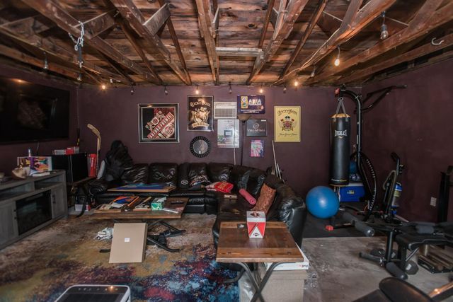 3213 Candace St, Carmichael, CA 95608