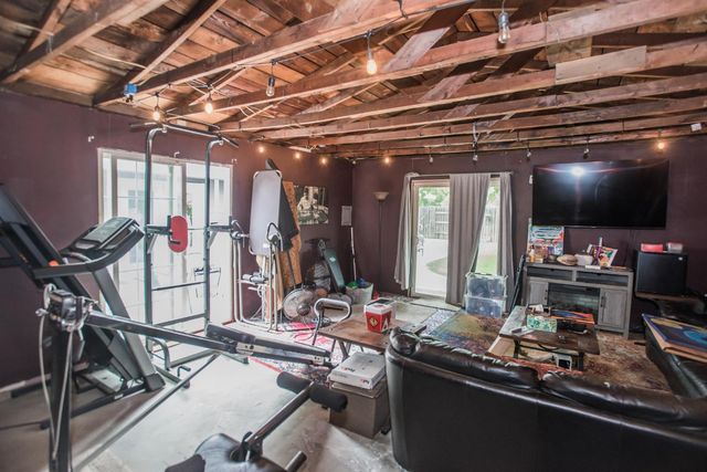 3213 Candace St, Carmichael, CA 95608