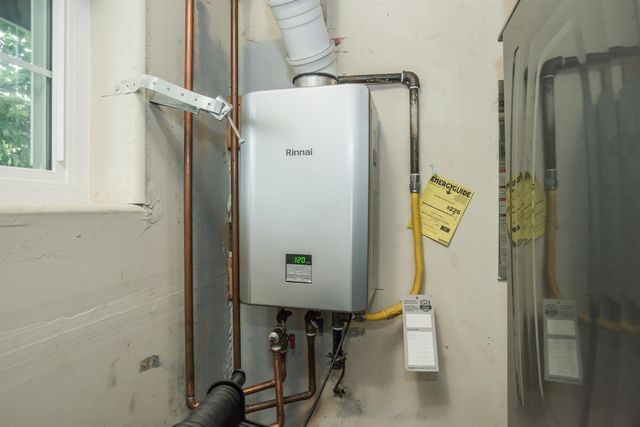 3213 Candace St, Carmichael, CA 95608