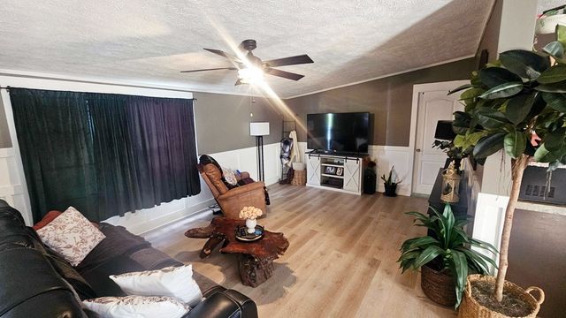 442 Madison 8359, Huntsville, AR 72740