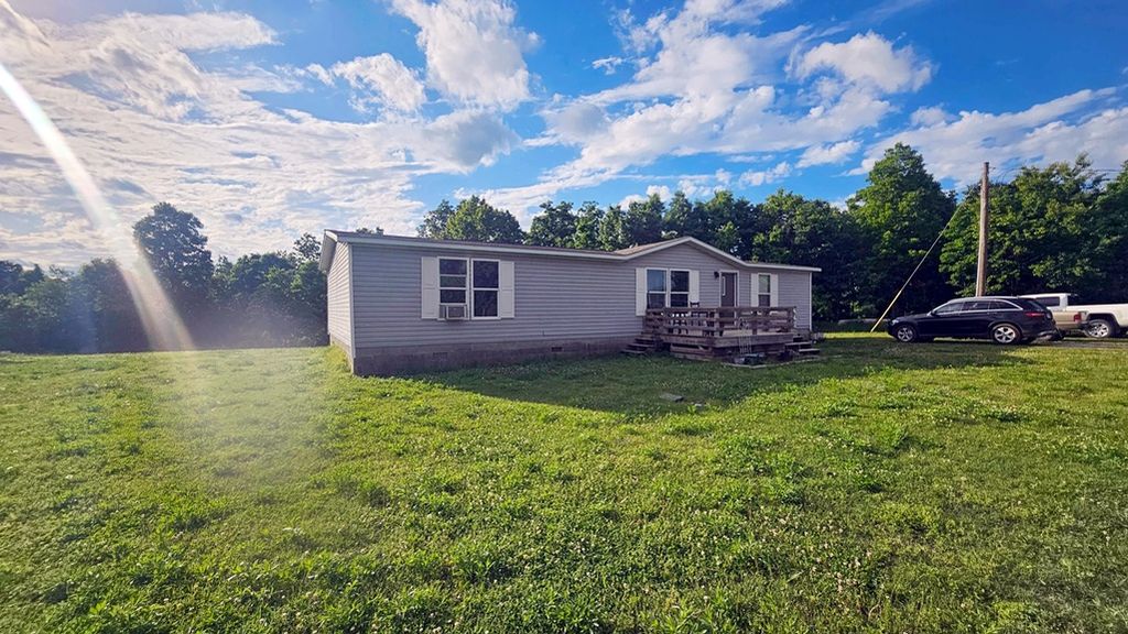 442 Madison 8359, Huntsville, AR 72740