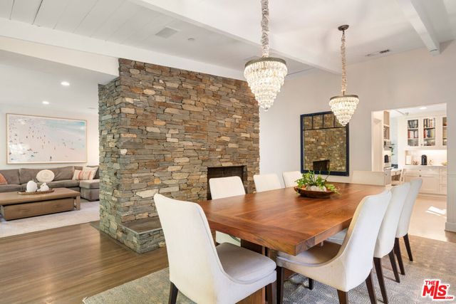 3354 Mandeville Canyon Road, Los Angeles, CA 90049