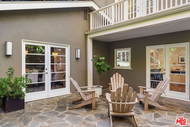 3354 Mandeville Canyon Road, Los Angeles, CA 90049