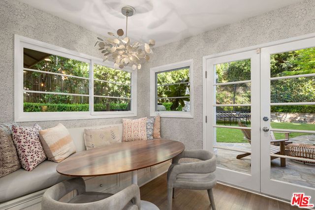 3354 Mandeville Canyon Road, Los Angeles, CA 90049