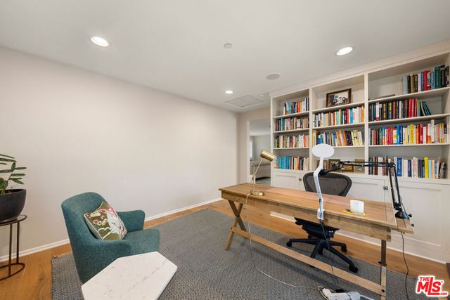 3354 Mandeville Canyon Road, Los Angeles, CA 90049