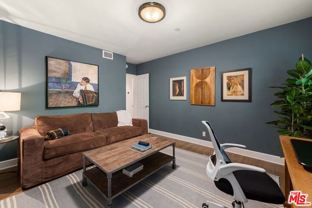 3354 Mandeville Canyon Road, Los Angeles, CA 90049