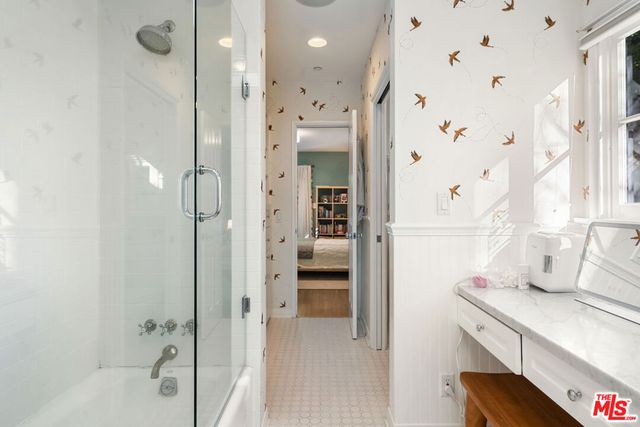 3354 Mandeville Canyon Road, Los Angeles, CA 90049