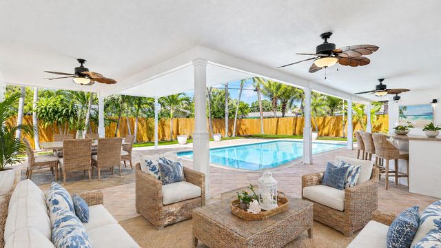 2241 NE 33rd Street, Lighthouse Point, FL 33064