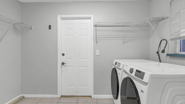 2241 NE 33rd Street, Lighthouse Point, FL 33064