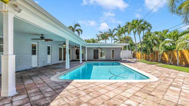 2241 NE 33rd Street, Lighthouse Point, FL 33064