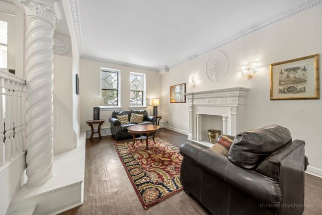 2124 N Hudson Avenue 104, Chicago, IL 60614
