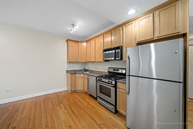 2124 N Hudson Avenue 104, Chicago, IL 60614