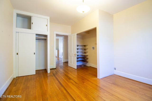 301 S Chamberlain Ave, Rockwood, TN 37854