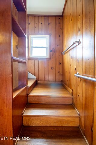 301 S Chamberlain Ave, Rockwood, TN 37854