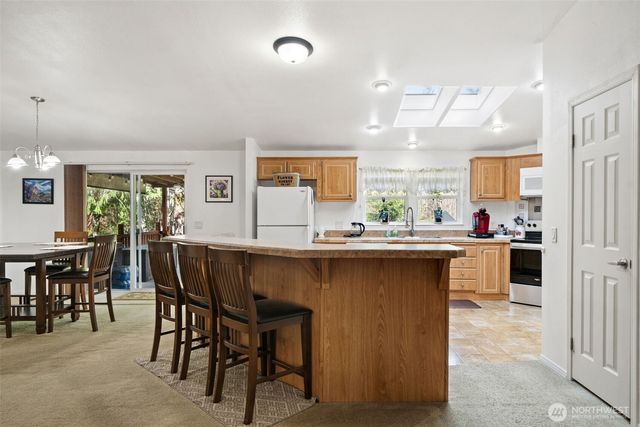 320 E Rivendell Road, Grapeview, WA 98964