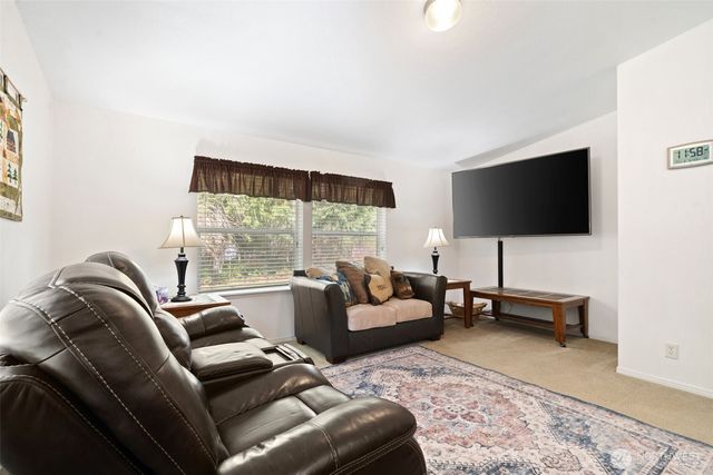 320 E Rivendell Road, Grapeview, WA 98964