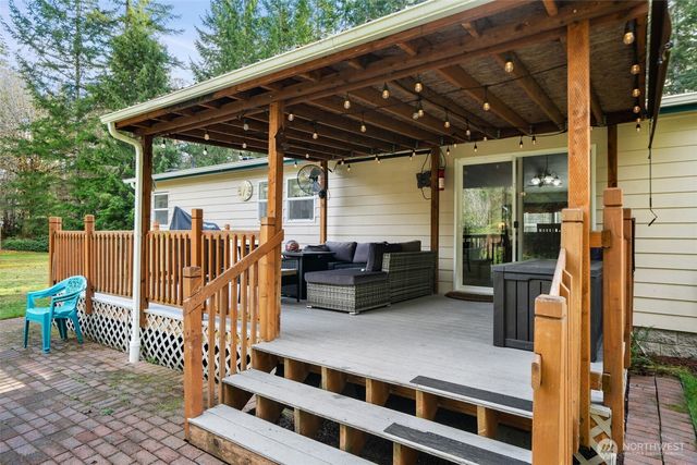 320 E Rivendell Road, Grapeview, WA 98964