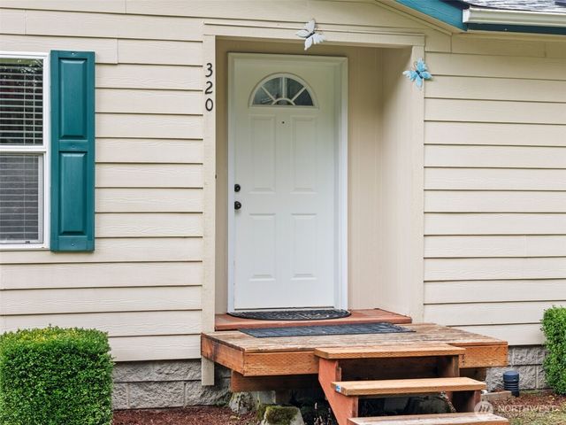 320 E Rivendell Road, Grapeview, WA 98964