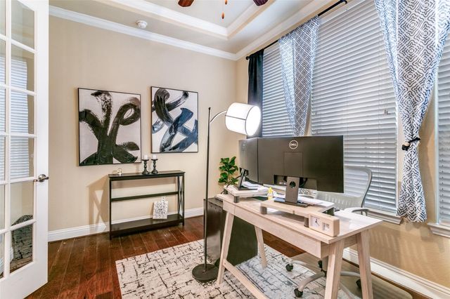 504 Garden Avenue, Euless, TX 76039