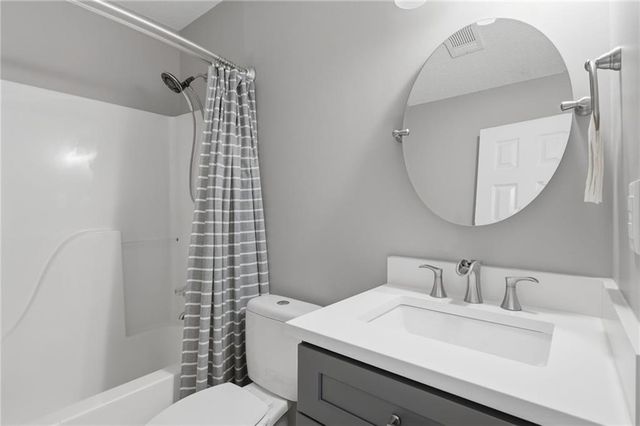 584 Fernstone Trail, Lawrenceville, GA 30046