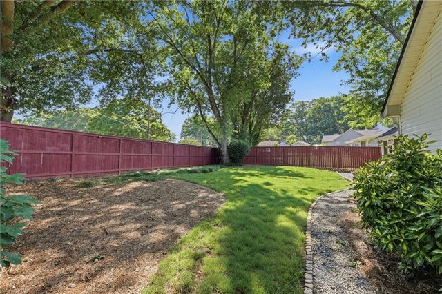 584 Fernstone Trail, Lawrenceville, GA 30046