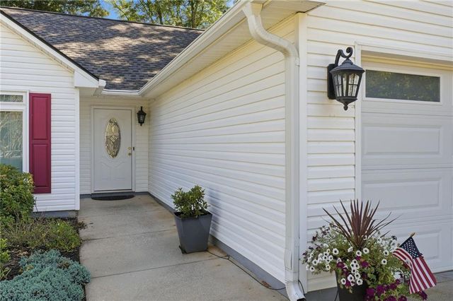 584 Fernstone Trail, Lawrenceville, GA 30046