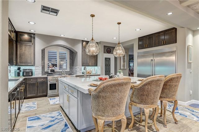 8354 Bartholomew Park Court, Las Vegas, NV 89139