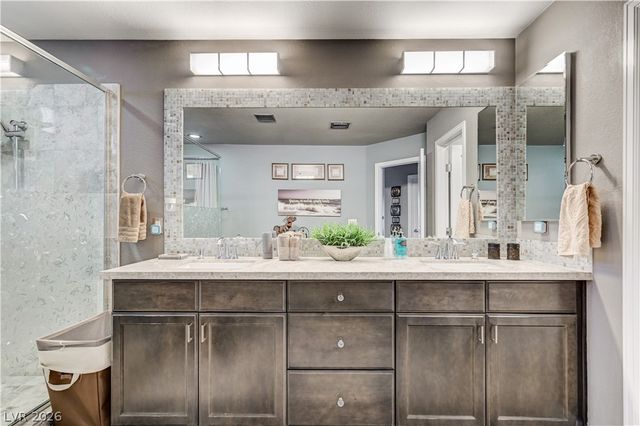 8354 Bartholomew Park Court, Las Vegas, NV 89139