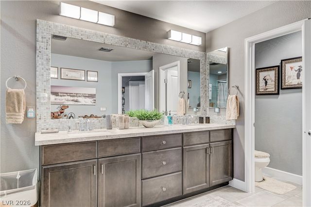 8354 Bartholomew Park Court, Las Vegas, NV 89139