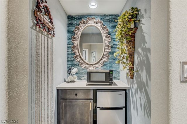 8354 Bartholomew Park Court, Las Vegas, NV 89139