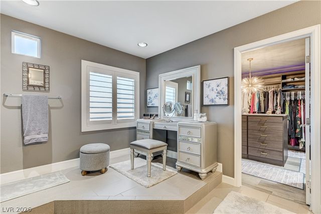 8354 Bartholomew Park Court, Las Vegas, NV 89139