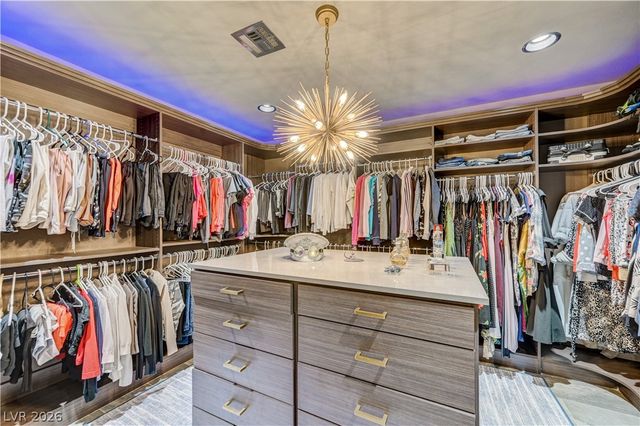 8354 Bartholomew Park Court, Las Vegas, NV 89139