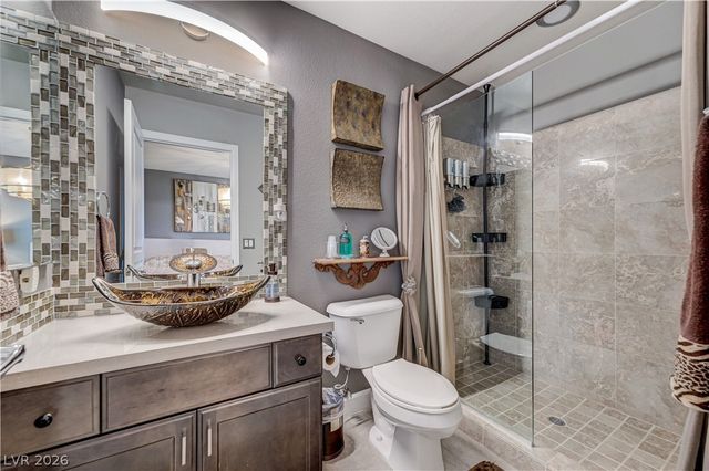 8354 Bartholomew Park Court, Las Vegas, NV 89139