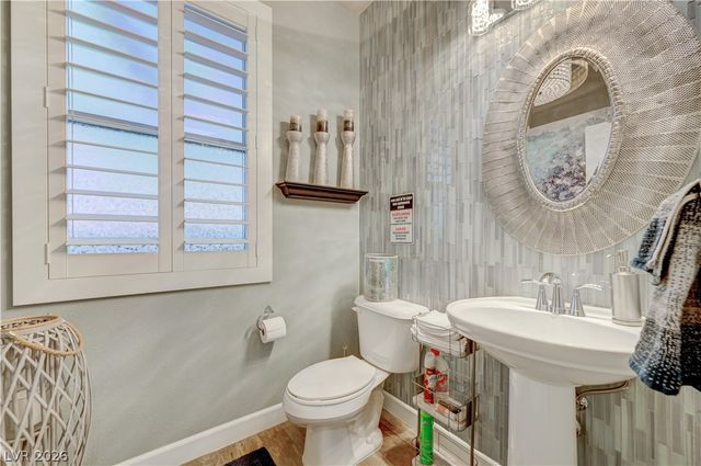 8354 Bartholomew Park Court, Las Vegas, NV 89139