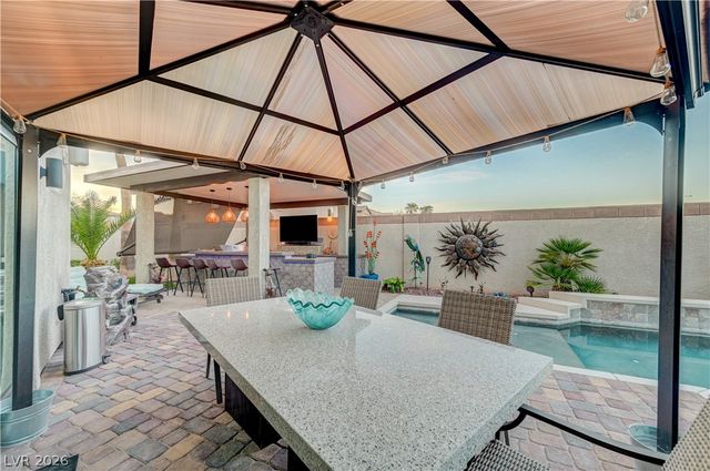 8354 Bartholomew Park Court, Las Vegas, NV 89139