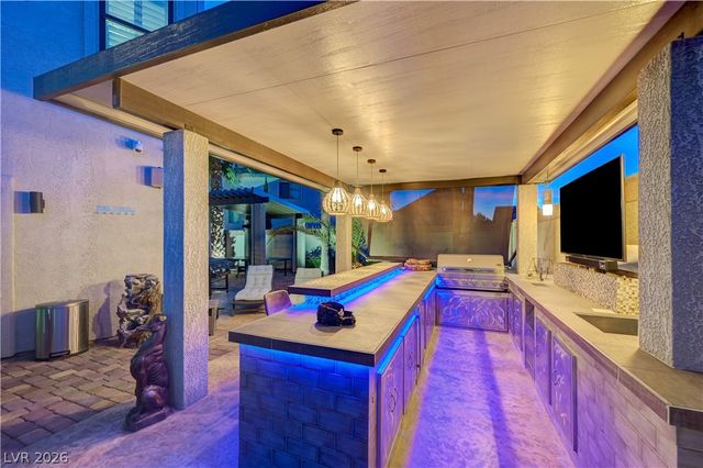 8354 Bartholomew Park Court, Las Vegas, NV 89139