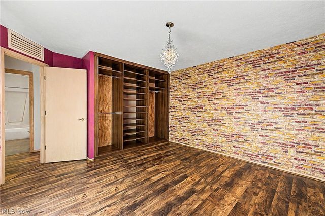 13192 Olympus Way, Strongsville, OH 44149