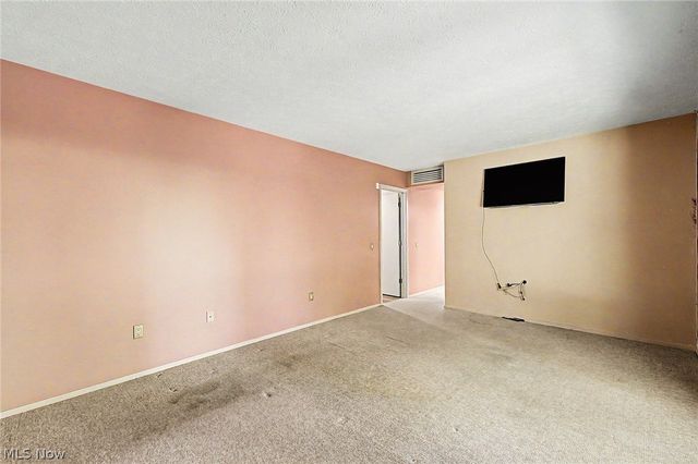 13192 Olympus Way, Strongsville, OH 44149