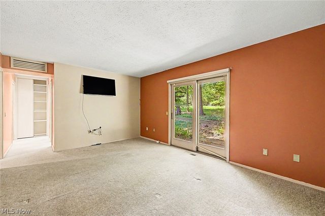 13192 Olympus Way, Strongsville, OH 44149