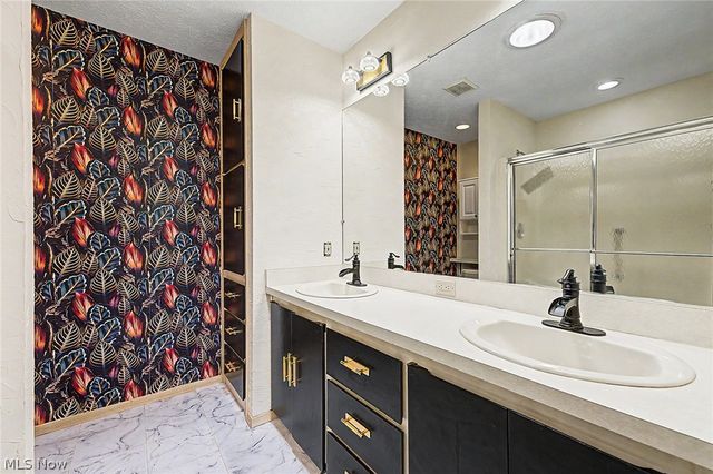 13192 Olympus Way, Strongsville, OH 44149