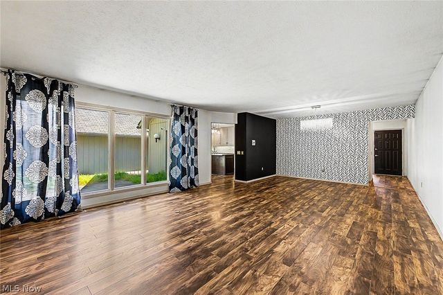 13192 Olympus Way, Strongsville, OH 44149