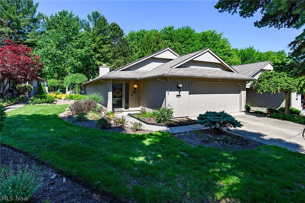 13192 Olympus Way, Strongsville, OH 44149
