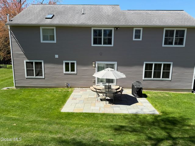 11 Long Shadow Drive, Colonie, NY 12110