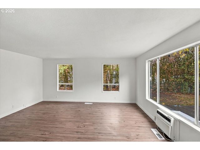 4165 Nw GLENWOOD Ave, Albany, OR 97321