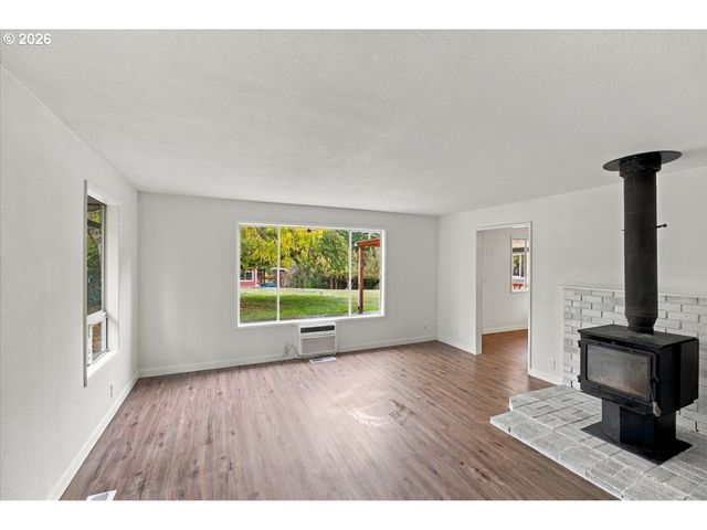 4165 Nw GLENWOOD Ave, Albany, OR 97321