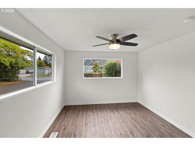 4165 Nw GLENWOOD Ave, Albany, OR 97321