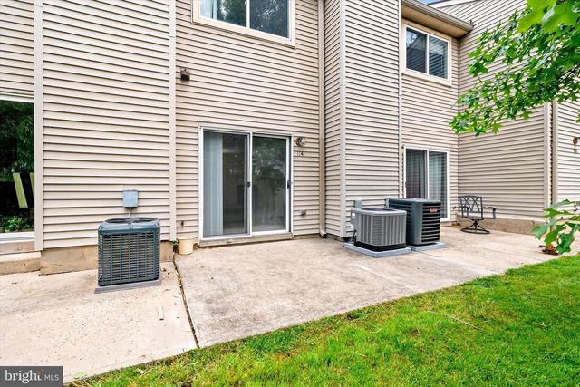 114 TEAL CT, East Windsor, NJ 08520