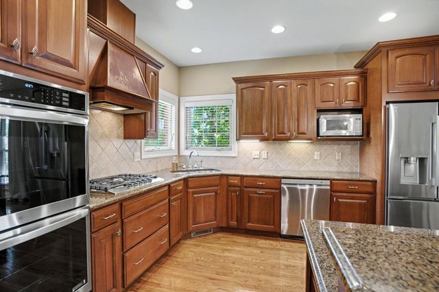 1702 DUNHILL WAY, Columbia, MO 65203