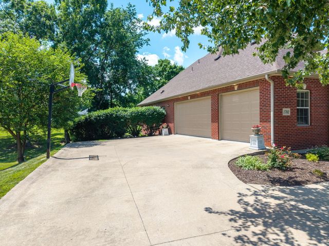 1702 DUNHILL WAY, Columbia, MO 65203