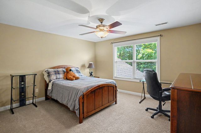 1702 DUNHILL WAY, Columbia, MO 65203